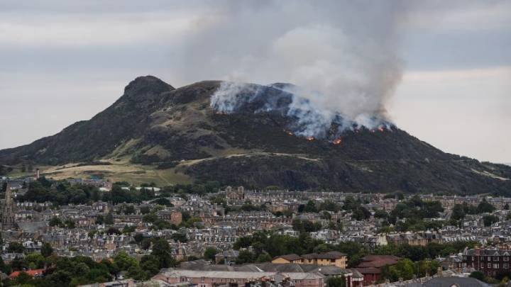 Fire breaks out on Arthur’s Seat, Edinburgh’s famous dormant volcano