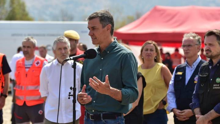 Pedro Sánchez anuncia que declarará zona catastrófica el área calcinada por el incendio de Jarilla