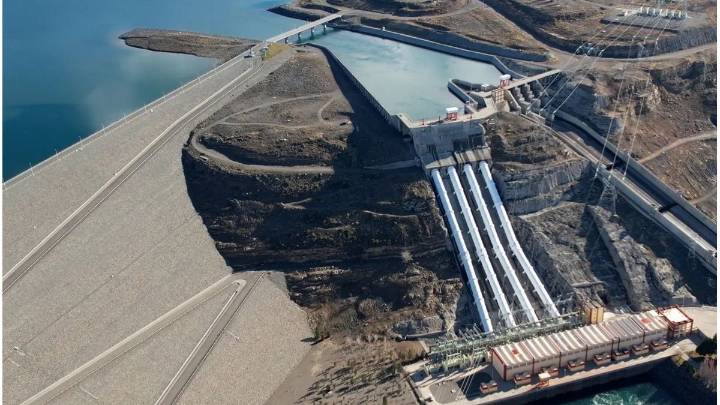 El Gobierno autoriza la venta de cuatro empresas hidroeléctricas