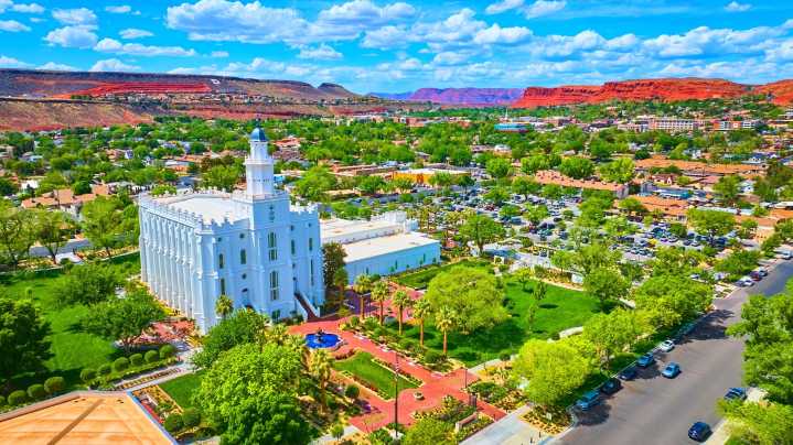 This Breathtaking Southwest Desert Town Is Also America's Most Underrated Retirement Destination