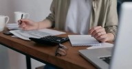 Así pueden sus hijos ayudarle a reducir el pago de impuestos en la declaración de renta