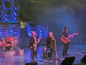 Review: Classic rock icon is triumphant in concert after battling cancer