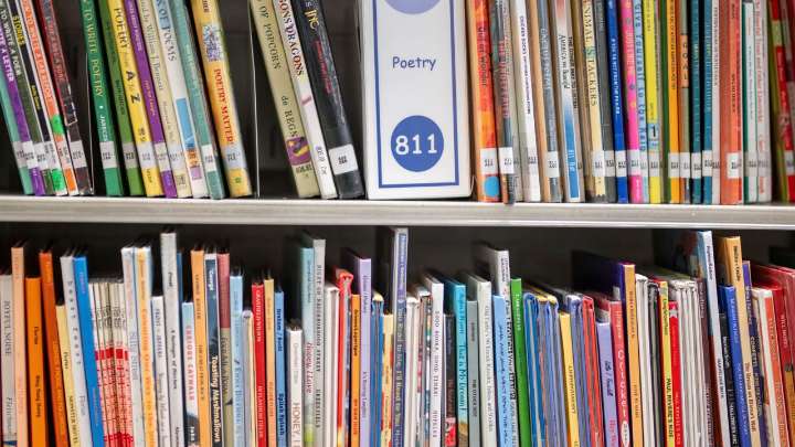 Budget deal brings back Sunday library hours