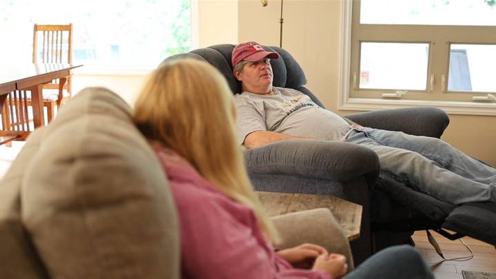 ‘It’s been stressful’: Evacuated family deals with appendix burst while leaving their home