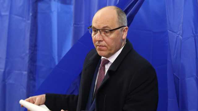 Prominent Ukrainian politician shot dead in planned attack, police say