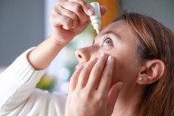 Adiós a los lentes: EE UU aprueba el uso de gotas que corrigen la visión