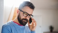 Llaman haciéndose pasar por tu empresa de la luz pero la estafa ha comenzado: "Le llamo de..."