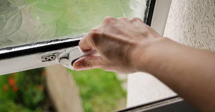 UK households told to close windows from 7pm for the next month