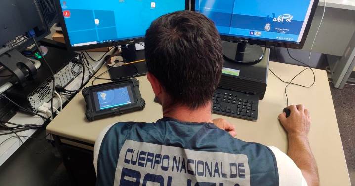 Detenido por hackear la Séneca y alterar las notas de docentes de la Universidad