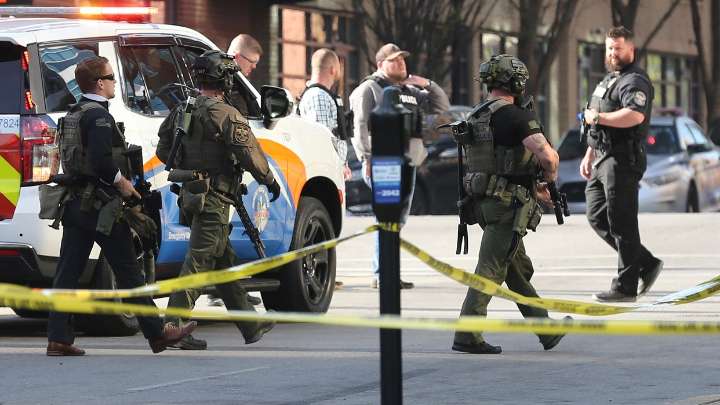 Tres muertos y nueve heridos en tiroteo en un club de Nueva York