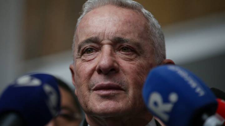 Álvaro Uribe Vélez se refiere de nuevo a su proceso penal: “Me condenaron con falsedades notorias”