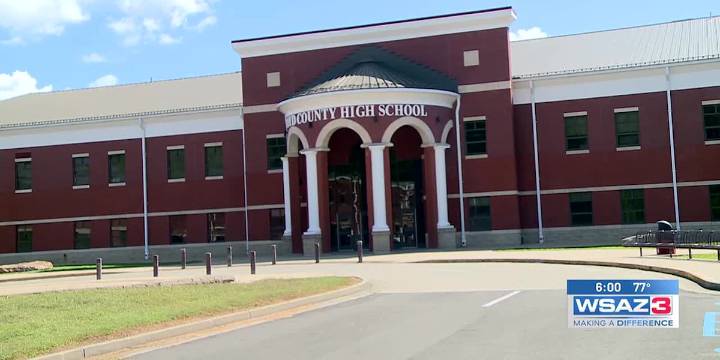 Students mourn the loss of high school classmate