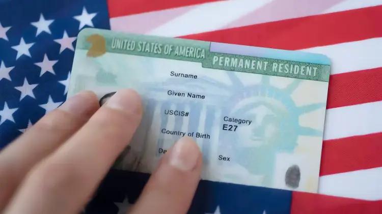 Aceleran deportaciones de solicitantes de green ca...