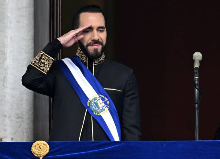 ¿Cómo logró Bukele acumular tanto poder en El Salvador… y tan rápido?