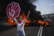 Trump will chair a meeting on postwar Gaza as hospitals report 10 killed by strikes
