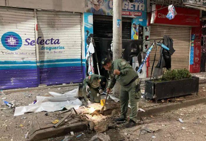 No paran los atentados en Colombia: artefacto con explosivos detonado cerca de Alcaldía de Florencia