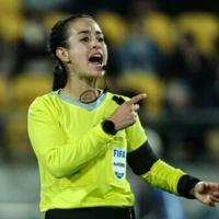 Mexican president backs threatened female football referee