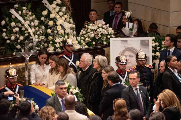 Continúa homenaje póstumo a Miguel Uribe Turbay en el Congreso