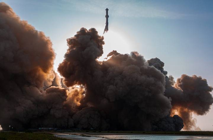 SpaceX's Success Criteria For Starship Flight 1 Was "Rubbish," Says Rocket Lab CEO
