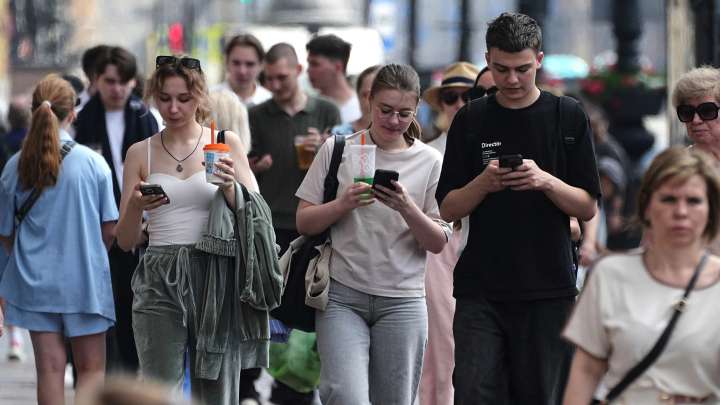 How Russia restricts internet access, making it complicated and even dangerous