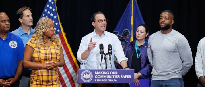 Josh Shapiro destaca inversión contra la violencia en Philadelphia