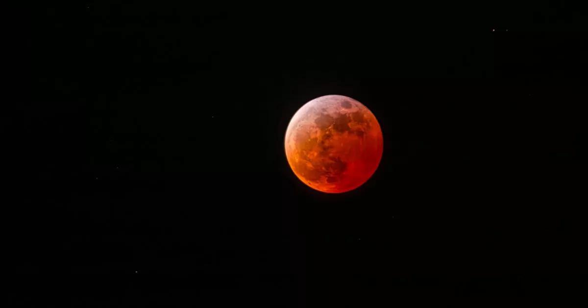 When will blood moon lunar eclipse be visible next month and how to view from London