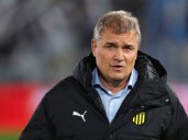 Peñarol, en llamas por el penal a Racing en la Libertadores y el DT Diego Aguirre se cruzó con un periodista: "Vos sos hincha"