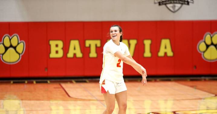 Colorado State women’s basketball player Brooke Carlson gives back to Batavia through camp
