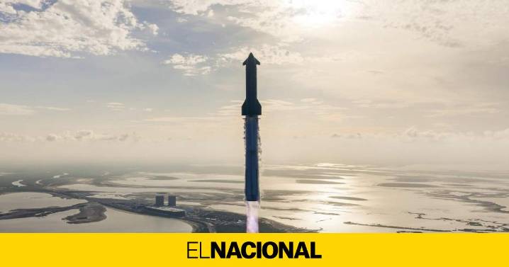 A la décima va la vencida: SpaceX de Elon Musk lanza por fin con éxito su enorme cohete Starship