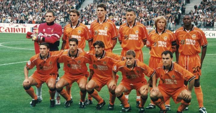 La marca que equipaba el Valencia y perdió al fundador en la DANA, en la cuerda floja