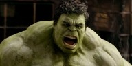 DC Suggests Harley Quinn Could Dominate Hulk in One Feat