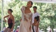 Realiza Elisa Carrillo clase masiva de ballet