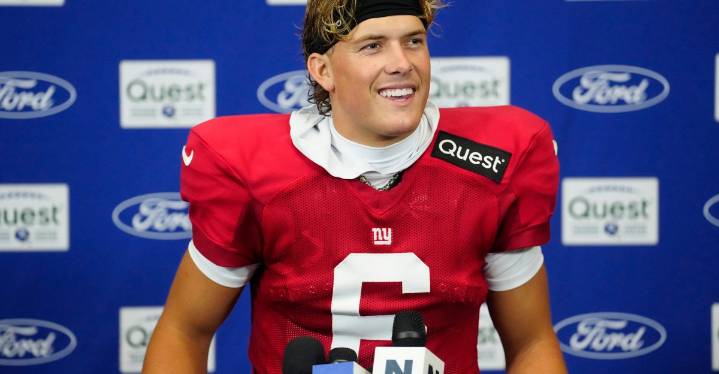 Giants’ QB Jaxson Dart: ‘There’s no light that’s too bright to play in’