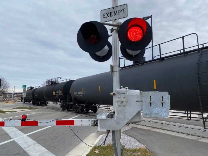 Missouri Operation Lifesaver Warns One Mistake Near Tracks Can Be Deadly (LISTEN)