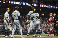 MLB-best Brewers rally again, set franchise single-season record for consecutive victories with 14