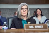 Senadora republicana Joni Ernst no buscará la reelección en Iowa en 2026