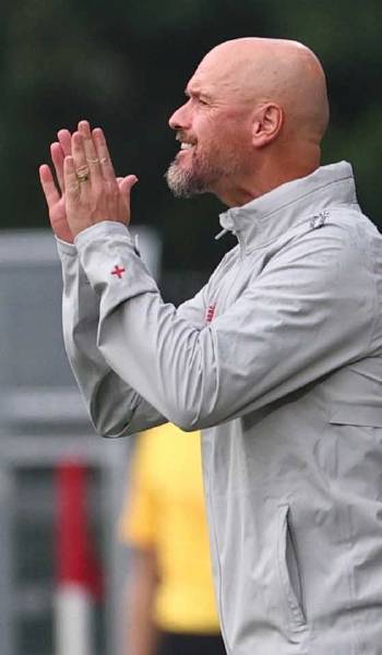 Ten Hag se presenta con éxito con el Leverkusen