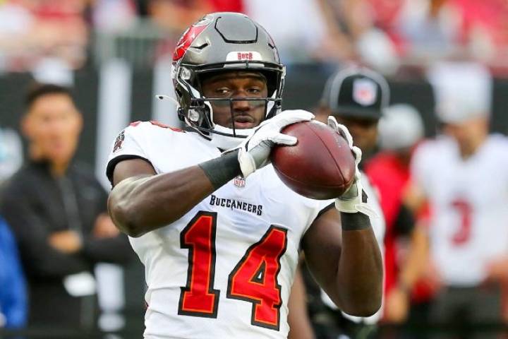 Is Chris Godwin Injured or Healthy? Should I Draft Emeka Egbuka or Jalen McMillan in Fantasy Football?