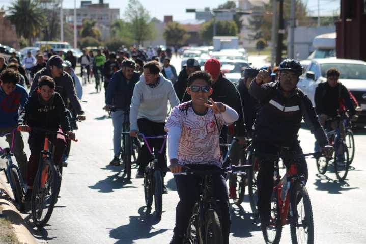 Juventud duranguense rumbo a la Rodada Joven para pedalear por la paz y contra las adicciones