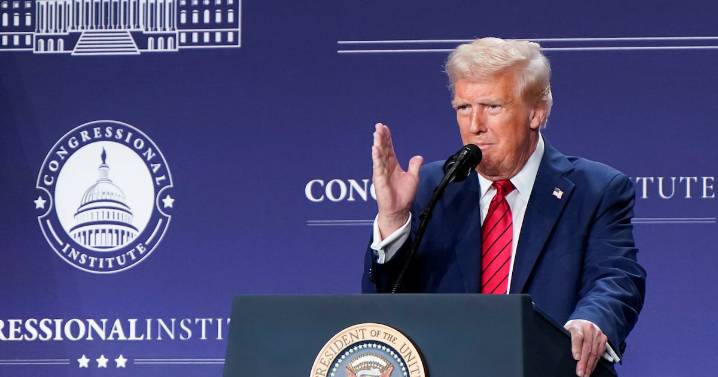 Simpatizantes de Trump coquetean con la idea de un “Presidente dictador” mientras el republicano acelera su deriva autoritaria