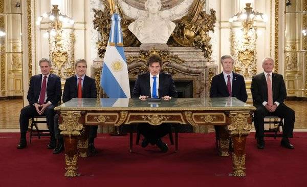 El presidente Milei aseguró nuevamente que el aumento del dólar no se trasladará a la inflación