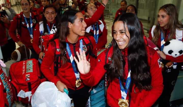 La Selección Mexicana Femenil de Flag Football fue recibida de manera espectacular al ganar oro en los World Games 2025