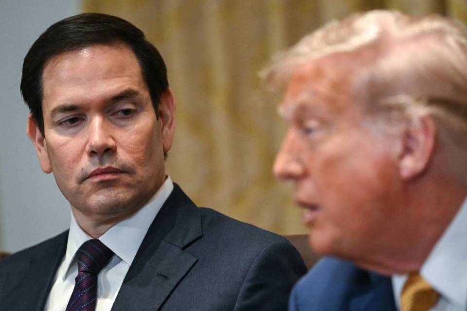 Marco Rubio dice que la paz en Ucrania se retrasaría si EEUU impone más sanciones a Rusia