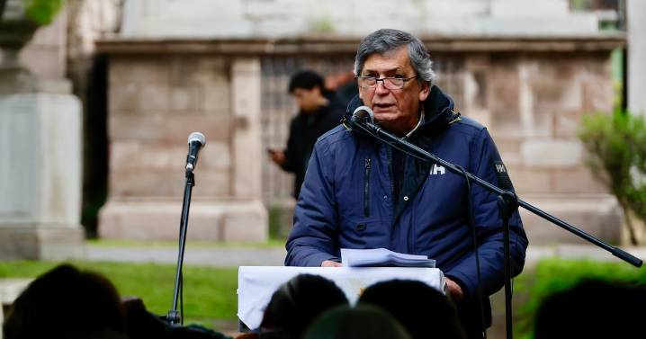 Carmona acusa que hay interesados en transformar comentarios del PC “en una formulación que debilitaría la campaña” de Jara