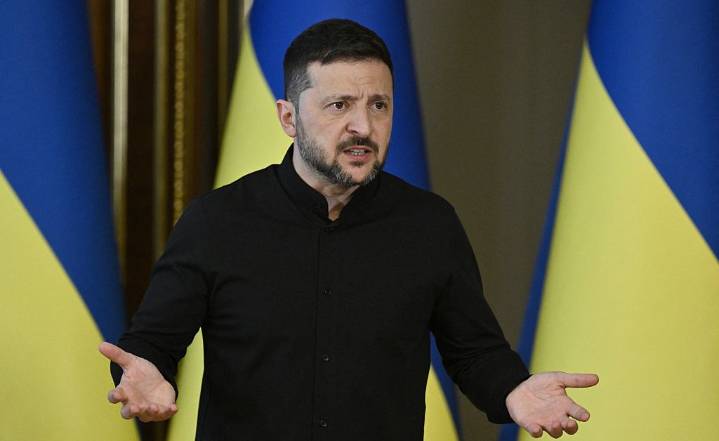 Zelensky Rejects Trump’s Land Swap Pitch