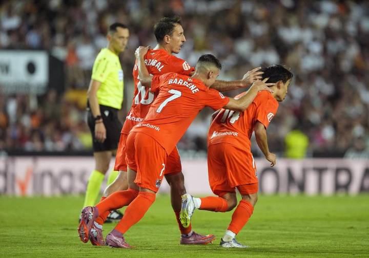La 'era Sergio' comienza con un sudado empate en Mestalla