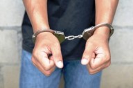 Detenido un policía por amenazar a su expareja con su arma de reglamento