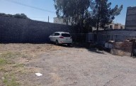 Hallan cadáver en carro abandonado