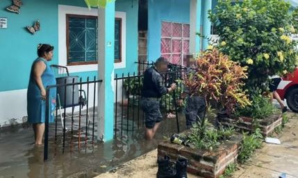 350 casas afectadas y pérdidas en ganadería en San Juan Evangelista, por onda tropical