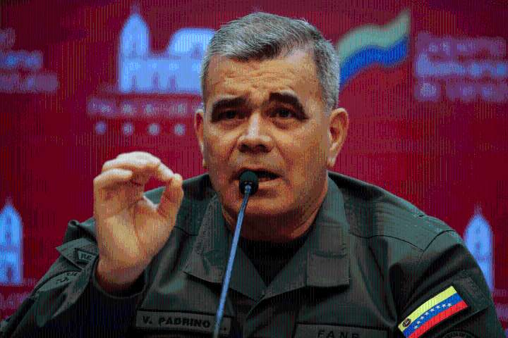 Ministro de la Defensa: Venezuela se moviliza por la producción y defensa nacional